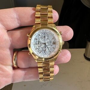Seiko 5T50-6A09 USA Time Zones Watch - Gold Chronograph with White Dial